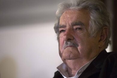 Mujica, l’ex presidente povero, lascia la politica: ‘Mi resta poco da vivere’