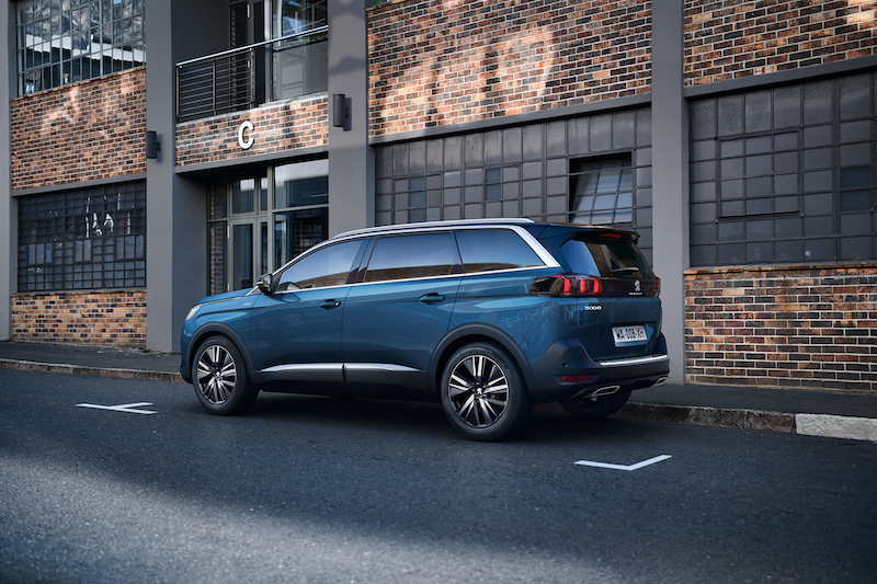 Nuovo Peugeot 5008 ordinabile in Italia