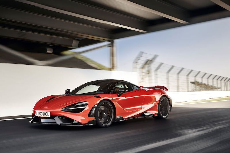 Pirelli: P Zero Trofeo R per la nuova Supercar Mclaren
