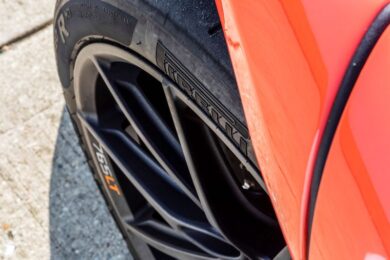 Pirelli: P Zero Trofeo R per la nuova Supercar Mclaren