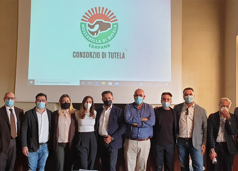 Mozzarella di bufala campana dop: eletto il nuovo cda del Consorzio di tutela Mozzarella di bufala campana dop: eletto il nuovo cda del Consorzio di tutela