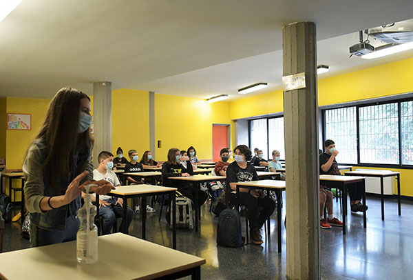 Scuola, appello dei sindaci: graduatorie in ritardo, rischio caos Scuola, appello dei sindaci: graduatorie in ritardo, rischio caos