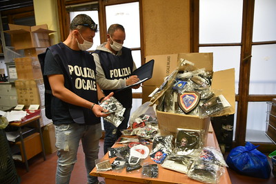 Milano, sequestrate 7 mila mascherine contraffatte e pericolose Milano, sequestrate 7 mila mascherine contraffatte e pericolose