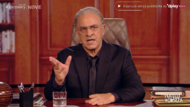 Fratelli di Crozza: De Luca la liguria gli ospedali liguri per non spendere curano patologie con il bacetto sulla bua