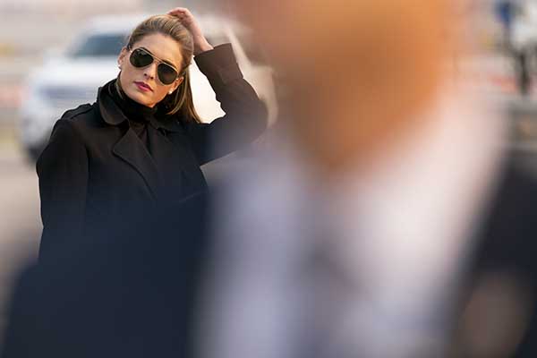 Usa, Trump e Melania positivi al Covid-19. Contagiati dalla consigliera Hicks Usa, Trump e Melania positivi al Covid-19. Contagiati dalla consigliera Hicks