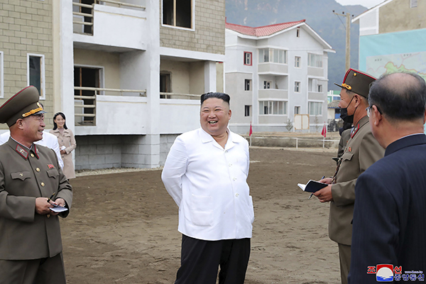 Corea del Nord, Kim Yo-jong riappare in pubblico col fratello Kim Jong-un