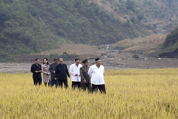 Corea del Nord, Kim Yo-jong riappare in pubblico col fratello Kim Jong-un