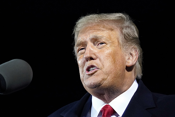Il medico di Trump: “Sta molto bene”. Il presidente curato con il remdesivir Il medico di Trump: “Sta molto bene”. Il presidente curato con il remdesivir