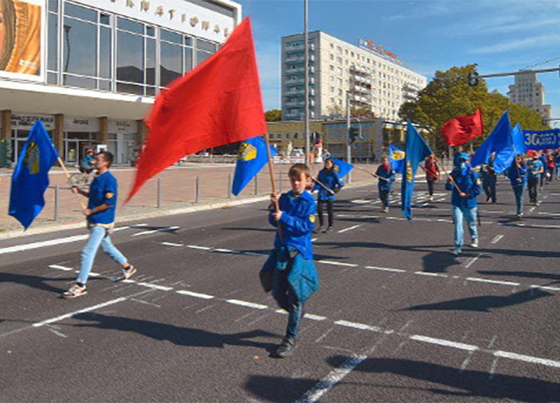I giovani rimpiangono la Germania Est. Il Covid rafforza il ricordo della Ddr I giovani rimpiangono la Germania Est. Il Covid rafforza il ricordo della Ddr