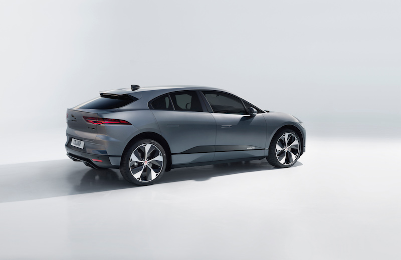 Jaguar XE arriva la versione Mild Hybrid Jaguar XE arriva la versione Mild Hybrid