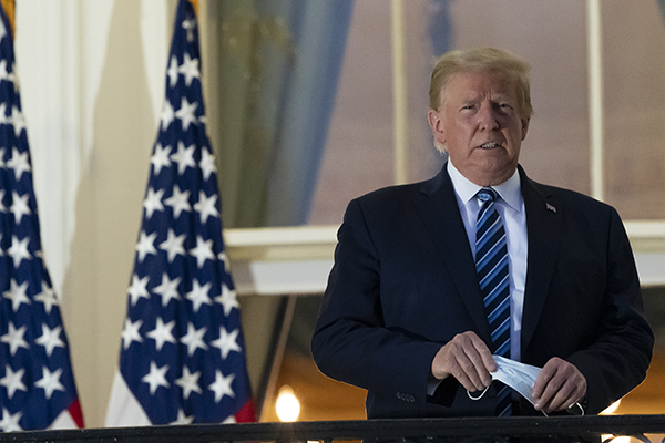 Usa, Stephen Miller positivo al Covid-19. Alla Casa Bianca cresce il contagio Usa, Stephen Miller positivo al Covid-19. Alla Casa Bianca cresce il contagio