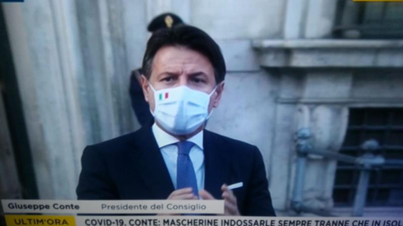Conte: “Distanze anche in famiglia. Più rigorosi per evitare chiusure” Conte: “Distanze anche in famiglia. Più rigorosi per evitare chiusure”