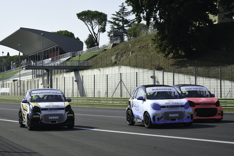 Smart e-cup sbarca in Sicilia all’autodromo di Pergusa Smart e-cup sbarca in Sicilia all’autodromo di Pergusa
