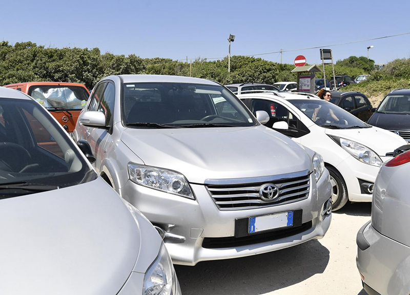 Incentivi auto? Già finiti, sul sito del Mise sono rimasti solo 500 euro Incentivi auto? Già finiti, sul sito del Mise sono rimasti solo 500 euro