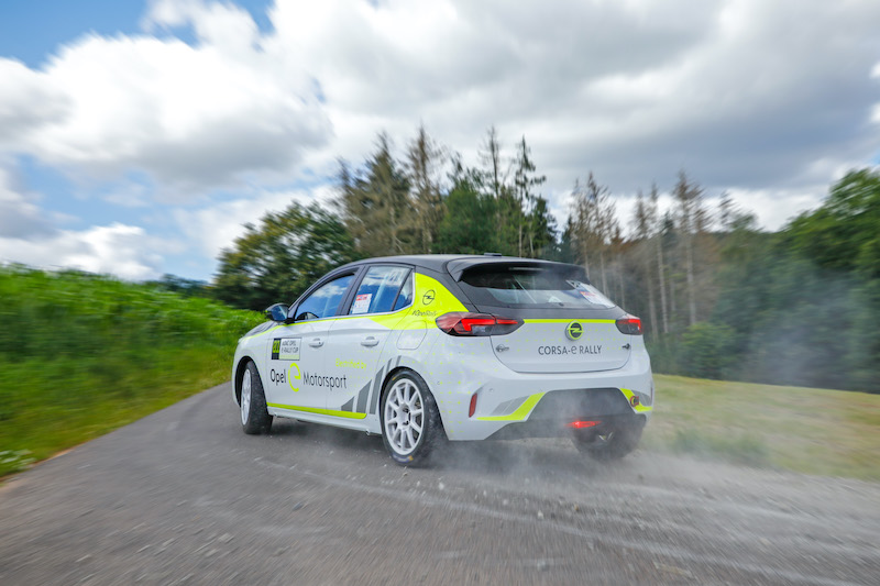 Opel e DMSB insieme per garantire la sicurezza all’ADAC Opel e-rally Cup Opel e DMSB insieme per garantire la sicurezza all’ADAC Opel e-rally Cup