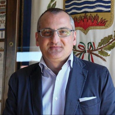 Corruzione: assunzione ‘amici’, arrestato neosindaco salernitano