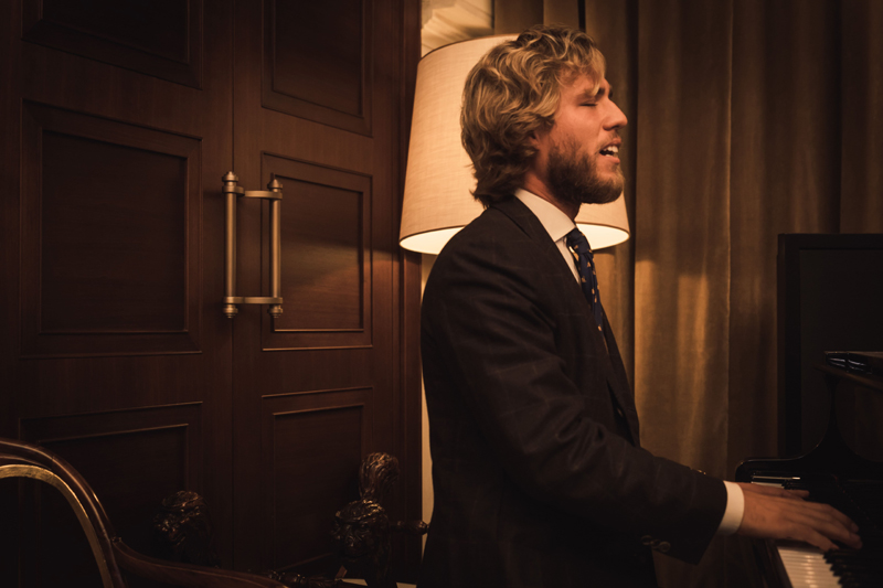 Leone Romani presenta il suo nuovo singolo Sabato Sera all’Hotel Eden di Roma