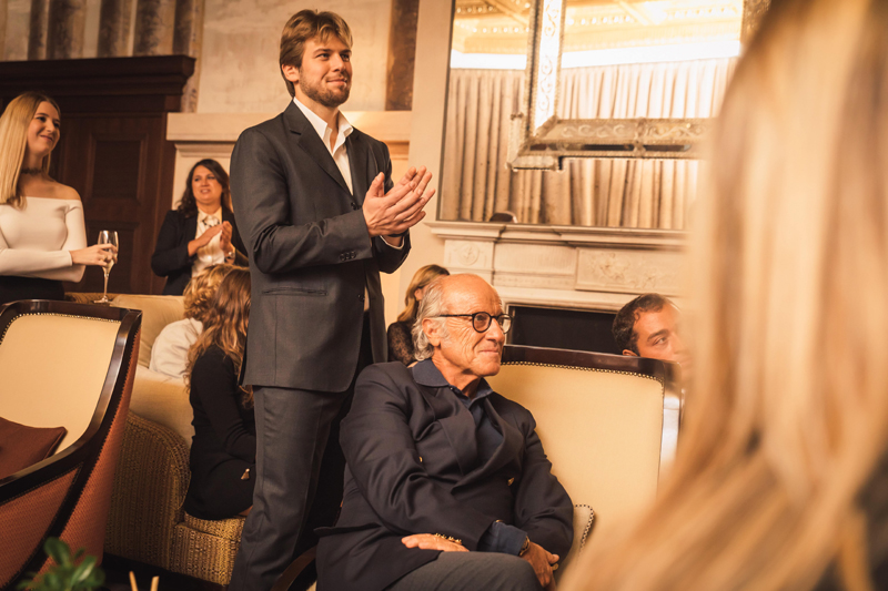 Leone Romani presenta il suo nuovo singolo Sabato Sera all’Hotel Eden di Roma
