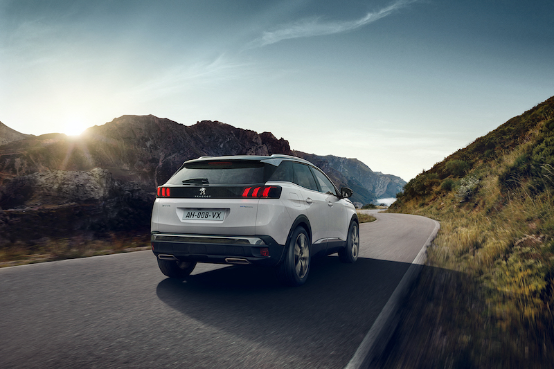 Pronte a gennaio 2021 le nuove versioni di Peugeot 3008 e 5008 Pronte a gennaio 2021 le nuove versioni di Peugeot 3008 e 5008