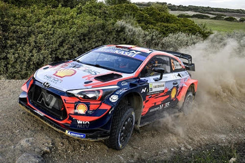 Sordo su Hyundai si aggiudica il Rally Italia Sardegna Sordo su Hyundai si aggiudica il Rally Italia Sardegna