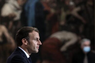 Covid, positivo il presidente della Polinesia: giovedì era con Macron