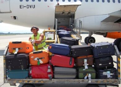 Alitalia, Sala: “Tenere aperto Linate ha costi enormi”. Protesta dell’handling