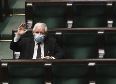 Covid: in quarantena il premier polacco, positivo il n°1 degli 007 tedeschi