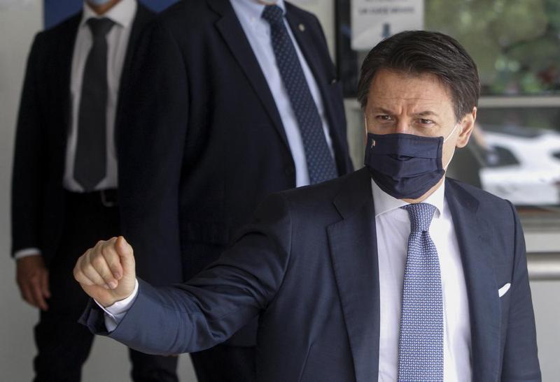 Nuovo Dpcm contro l’ordinanza sulle mascherine del Lazio: la denuncia di FdI Nuovo Dpcm contro l’ordinanza sulle mascherine del Lazio: la denuncia di FdI