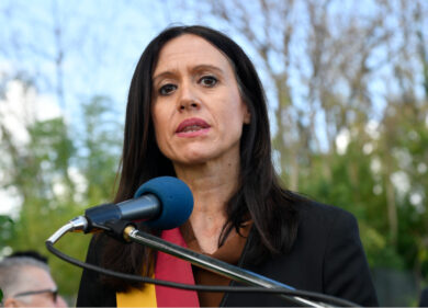 Comunali Roma, solo posti in piedi da sindaco. Tutti i candidati contro Raggi