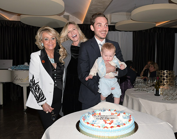 Festa per il battesimo a Milano per il piccolo principe Elia Roberto Festa per il battesimo a Milano per il piccolo principe Elia Roberto