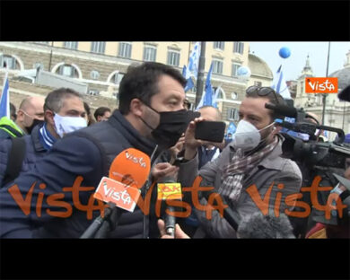 Salvini: “A Roma non basta un sindaco. Serve una squadra con le palle”