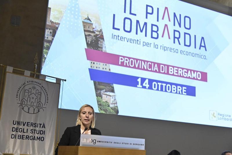 Piano Lombardia, a Bergamo 310 mln. Fontana: “Risorse certe per ricominciare” Piano Lombardia, a Bergamo 310 mln. Fontana: “Risorse certe per ricominciare”