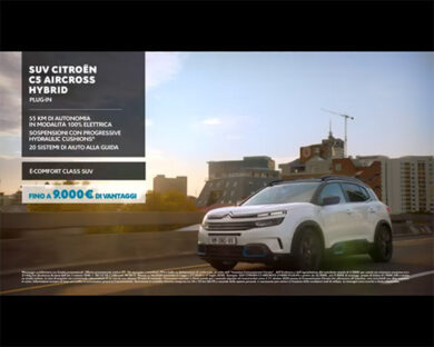 ON AIR LA CAMPAGNA DELLA NUOVA CITROËN C5 AIR CROSS HYBRID PLUG-