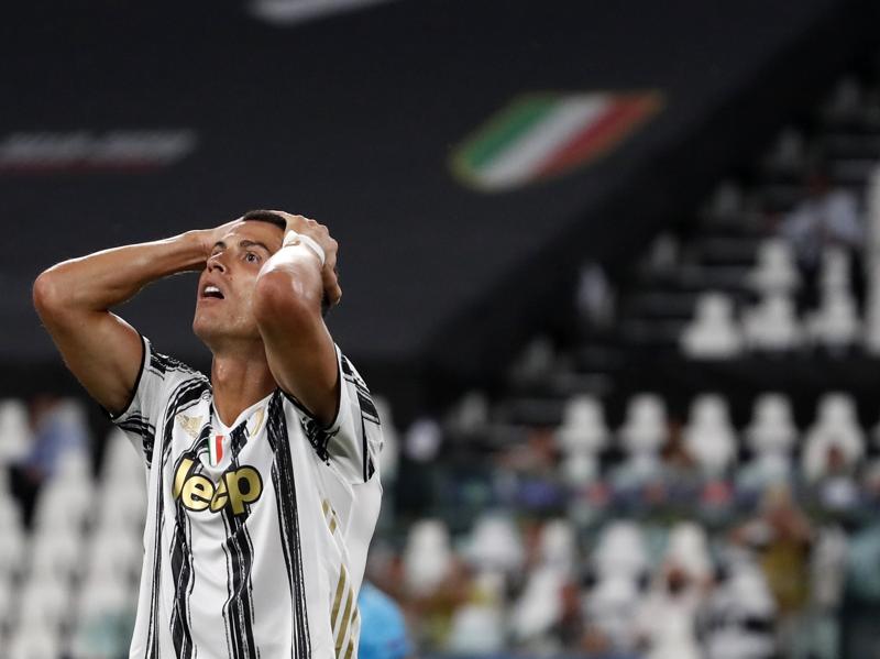 Spadafora: “Ronaldo ha violato il protocollo”. Juventus, la replica di Agnelli Spadafora: “Ronaldo ha violato il protocollo”. Juventus, la replica di Agnelli