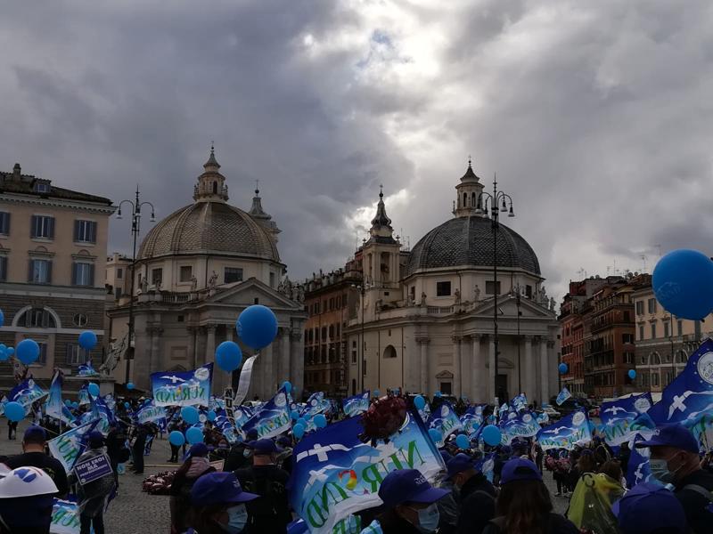 Nursind in piazza: “No pacche sulla spalla, ora valorizzare gli infermieri” Nursind in piazza: “No pacche sulla spalla, ora valorizzare gli infermieri”