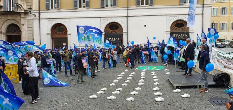 Nursind in piazza: “No pacche sulla spalla, ora valorizzare gli infermieri” Nursind in piazza: “No pacche sulla spalla, ora valorizzare gli infermieri”