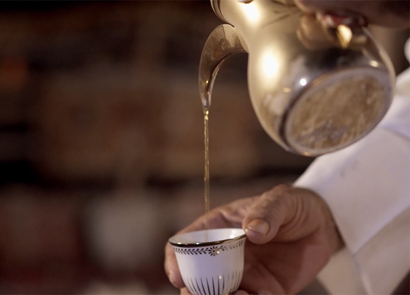 Il Qatar e l’antica tradizione del caffè arabo: dieci curiosità sorprendenti Il Qatar e l’antica tradizione del caffè arabo: dieci curiosità sorprendenti