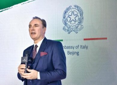 Maserati in Cina: il lancio della nuova MC20 all’Ambasciata d’Italia a Pechino