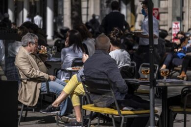 Tribunale amministrativo di Berlino: no al coprifuoco per i locali