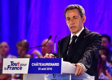 Francia, Sarkozy sotto accusa: “Prese soldi dalla Libia per l’elezione”