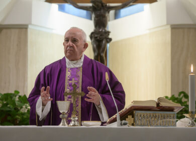 Papa Francesco: “A vent’anni perse una parte di polmone”