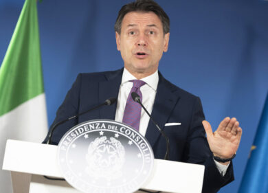 Governo: “Lite furibonda sul Dpcm”