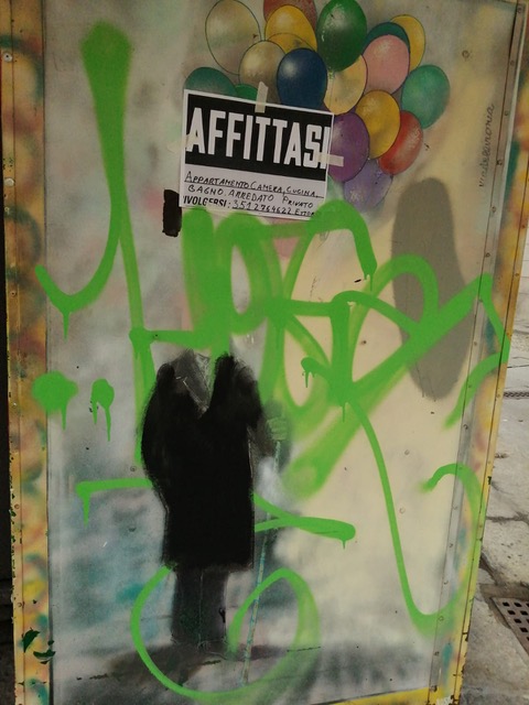 “Io la sentinella dei muri puliti contro i bulli dei graffiti” – VIDEO “Io la sentinella dei muri puliti contro i bulli dei graffiti” – VIDEO
