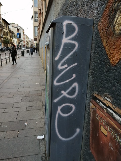 “Io la sentinella dei muri puliti contro i bulli dei graffiti” – VIDEO “Io la sentinella dei muri puliti contro i bulli dei graffiti” – VIDEO
