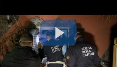 Casamonica, blitz all’alba: al via sgombero-abbattimento ville abusive. Video
