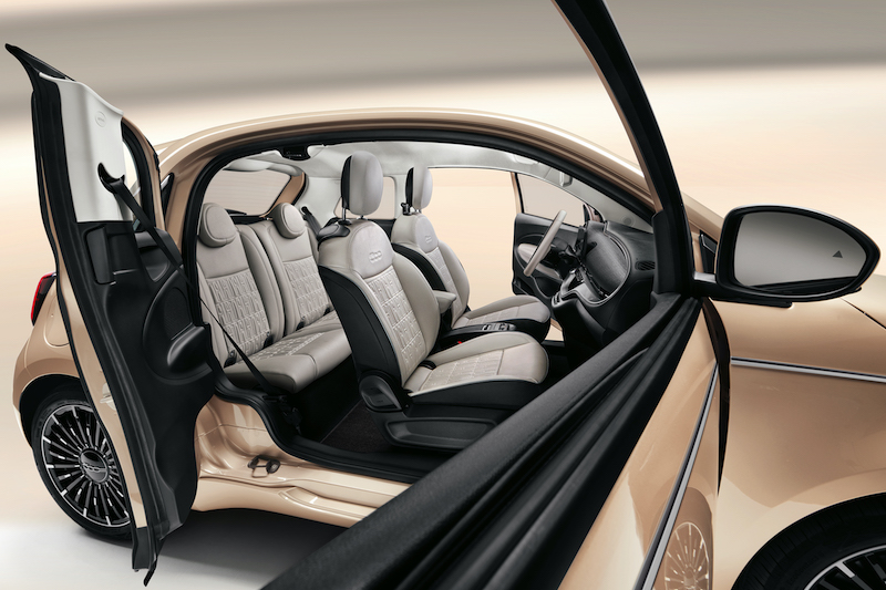 Nuova 500 3+ 1 debutta al Lingotto