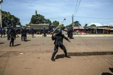 Guinea, ancora scontri dopo le elezioni: almeno 9 morti tra i manifestanti