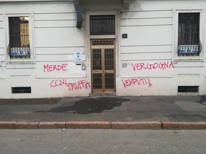 Attacco sede UGL Milano. Capone: “Atto vandalico conseguenza di…” Attacco sede UGL Milano. Capone: “Atto vandalico conseguenza di…”