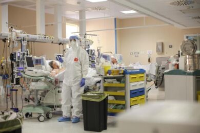 A Milano tutti alle prese col Covid. “Gli altri malati lasciati indietro”