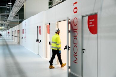 Ospedale Fiera Milano riapre oggi. Bertolaso: “Attesi i primi sei pazienti”